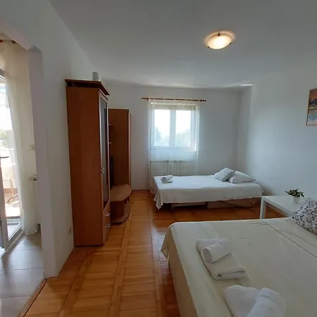 Rahela Apartamento *