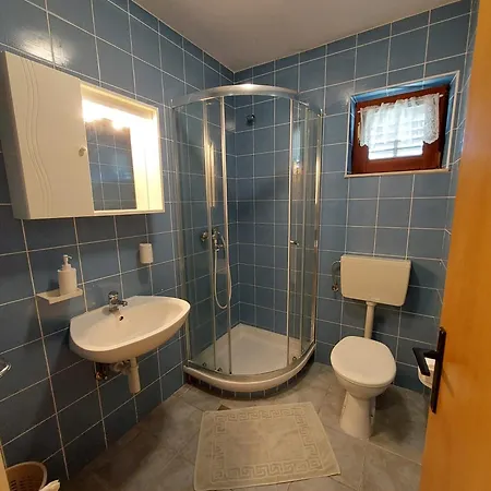 Rahela Apartamento Vodice