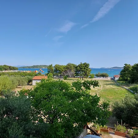 Апартаменты Rahela Водице