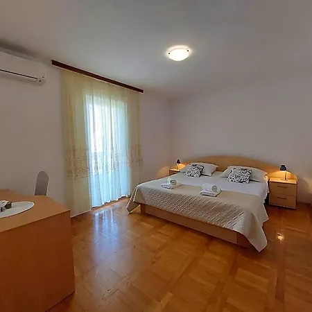 Rahela Apartamento